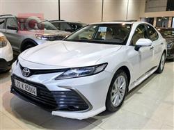 تۆیۆتا کامری